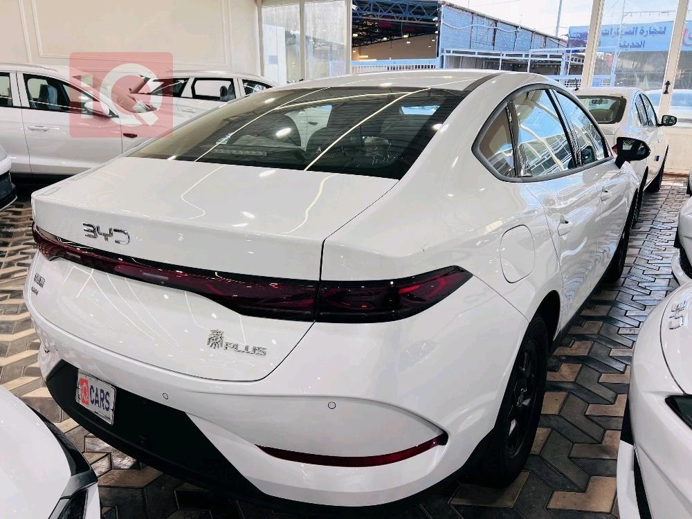 بي واي دي Qin Plus